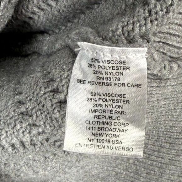 Truth by Republic Gray Argyle Pattern Sweater Womens Size M - Picture 8 of 10